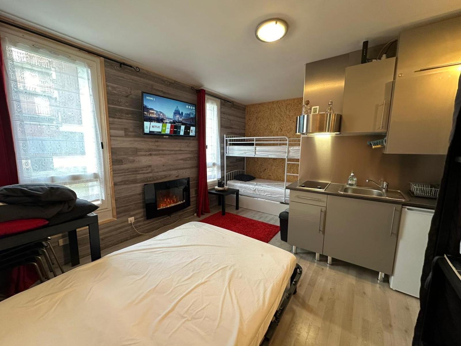 Le Chaleureux Cocon Rouge Apartment Ustou Exterior photo